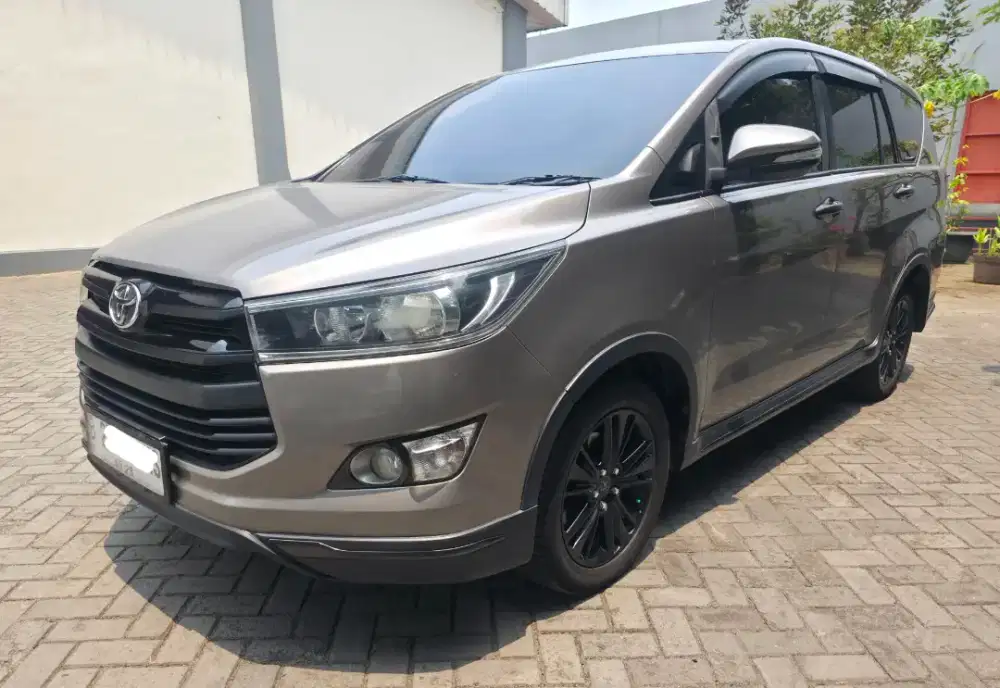 Dijual Toyota Kijang Innova G 2.4 AT 2016 diesel