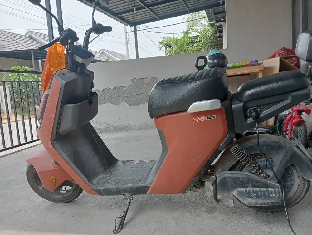 Sepeda listrik uwinfly m60 lithium