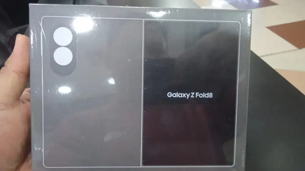 SAMSUNG Z FOLD 8