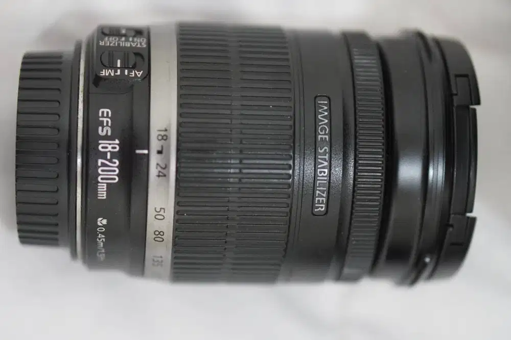 Lensa canon efs 18-200, Lensa sapu jagat