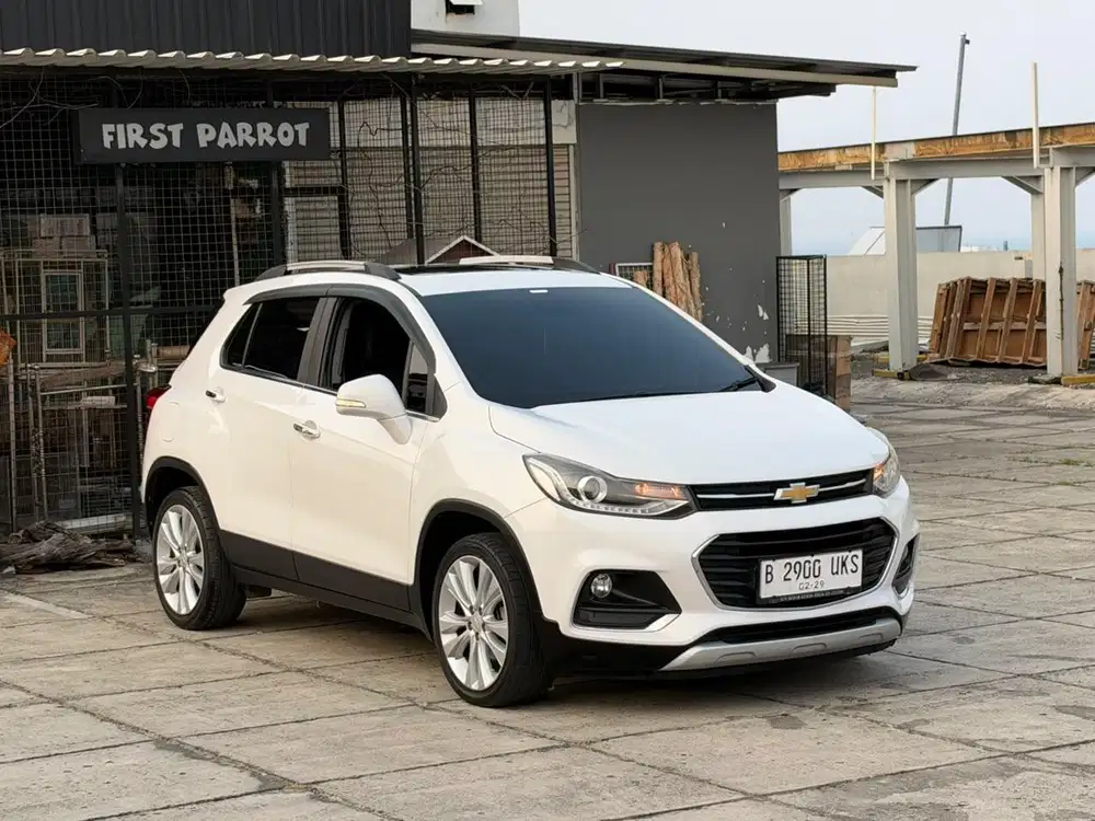 ISTIMEWA‼️ KM 62rb CHEVROLET TRAX PREMIER TURBO 2018 ‼️ SUNROOF MATIC
