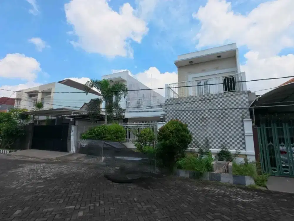 Rumah Manyar Tirtomoyo