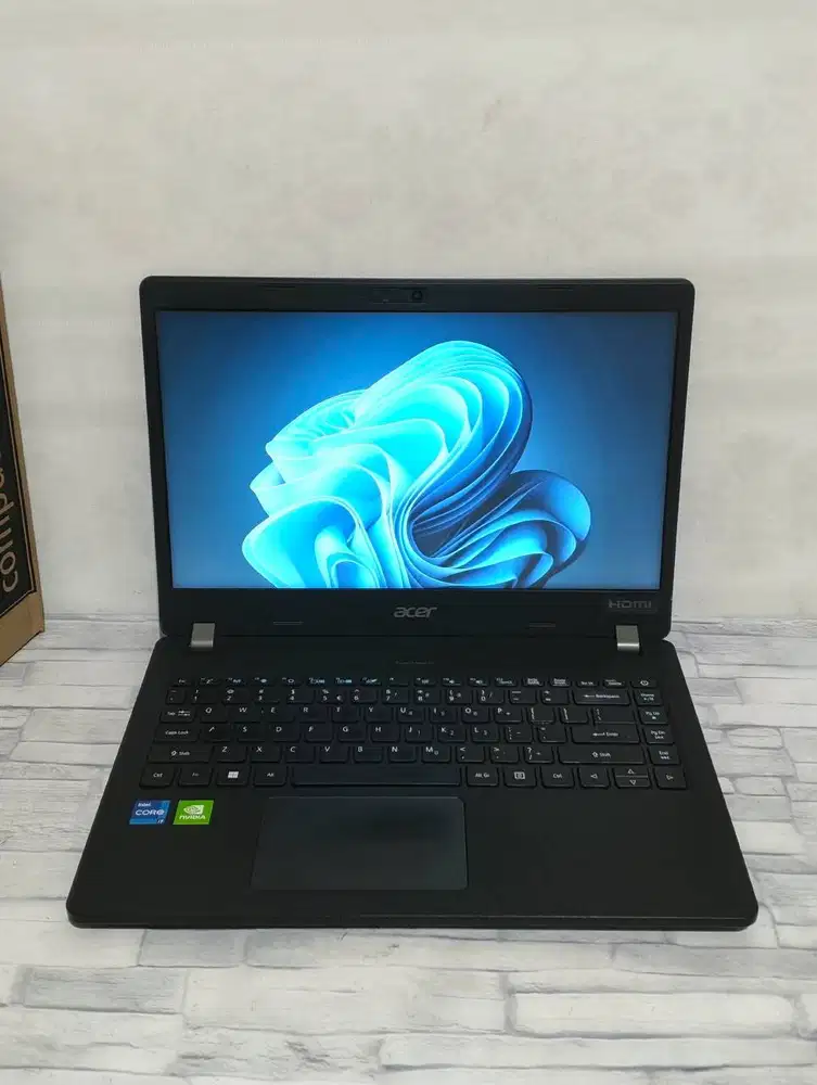 Laptop Acer Travelmate P40 53 Core i7-1165G7 Ram 8Gb SSD 512Gb nvidia