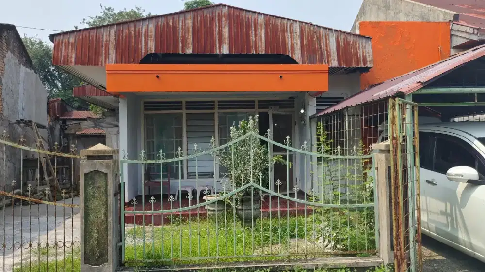Rumah +tanah luas murah