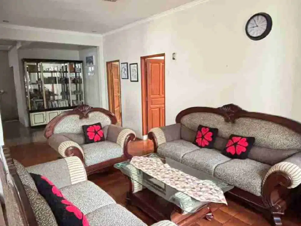 Rumah murah luas terawat di Cibabat Cimahi Utara