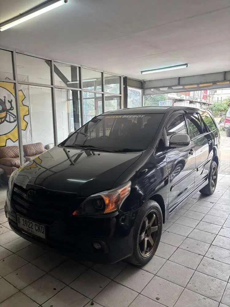 Toyota Kijang Innova 2014 Diesel