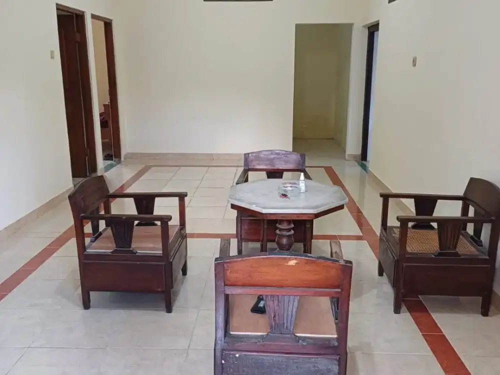 Rumah Berbah Sleman Rp1 Miliar Nego Halus, Halaman Luas Parkir 5 Mobil!