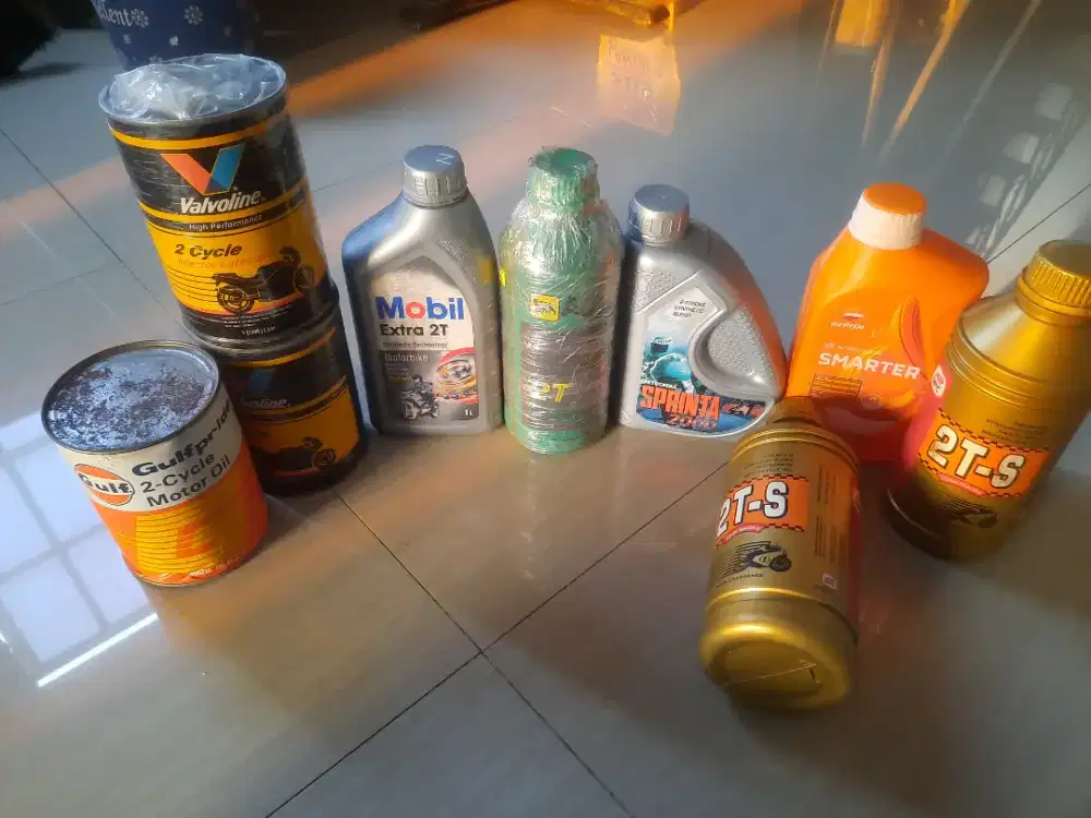 Oli samping lawas vintage