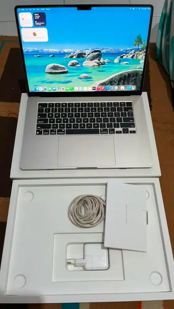 Macbook Air M3 mulus likenew