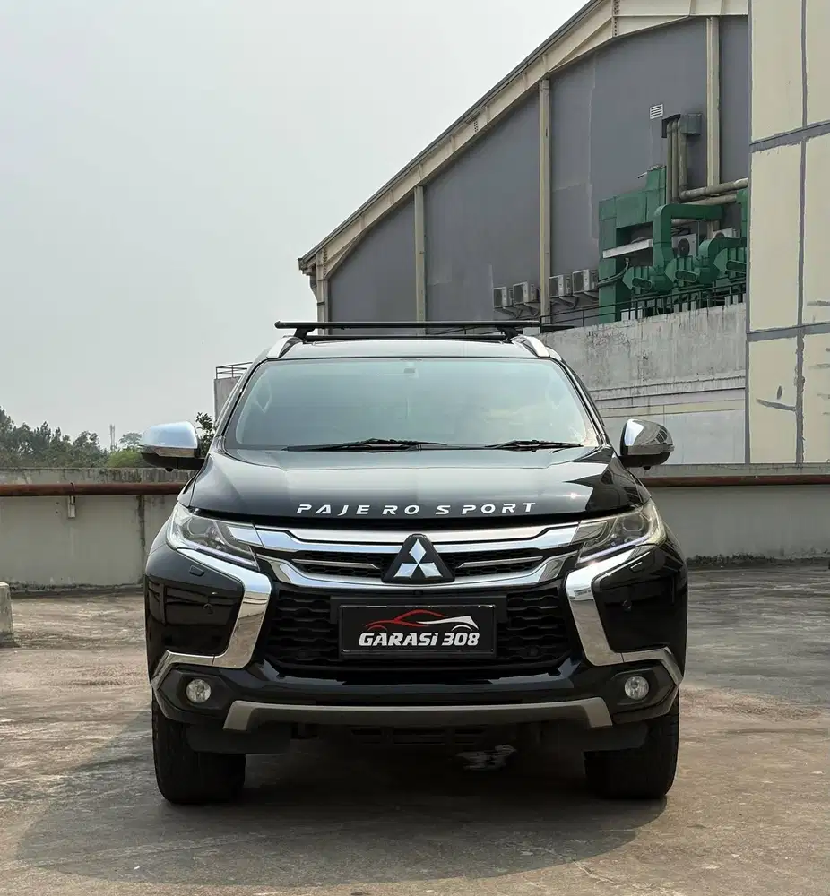 Mitsubishi Pajero Sport 2.4L Dakar 4x2 AT 2018 Hitam
