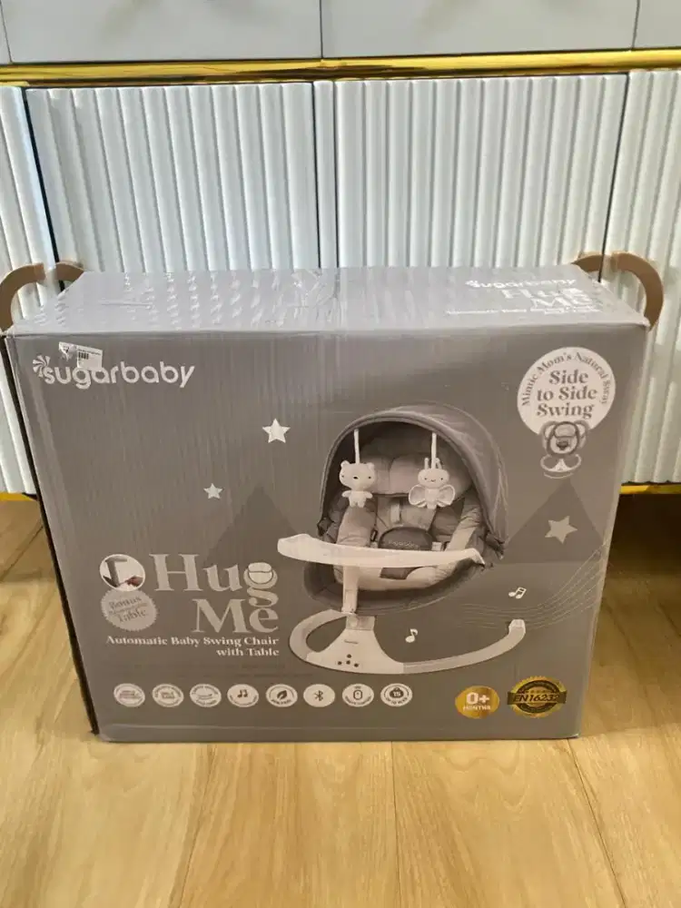 Sugarbaby Hug Me Automatic Baby Swing Chair with Table