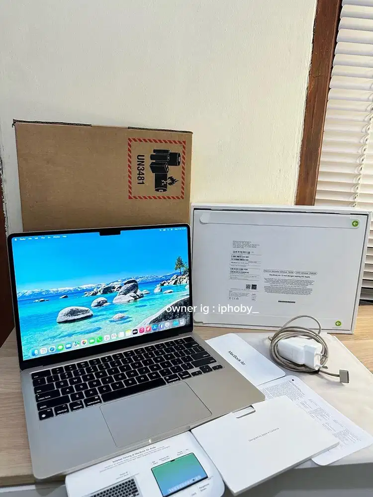 Macbook Air M2 ram 16/256gb Ibox LANGKA nego