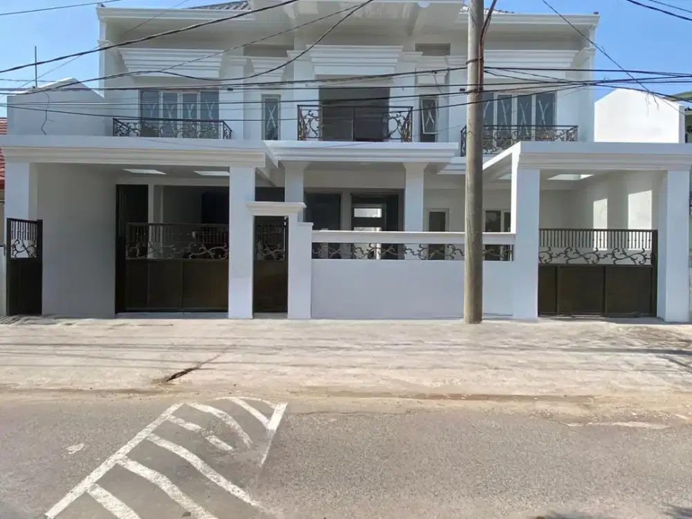 Dijual Cepat Rumah Mewah Baru Gress di Jemursari, Dekat Sekolah Petra