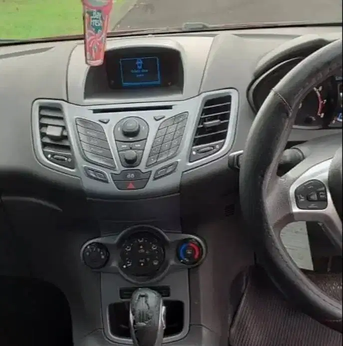 ford fiesta (2013)