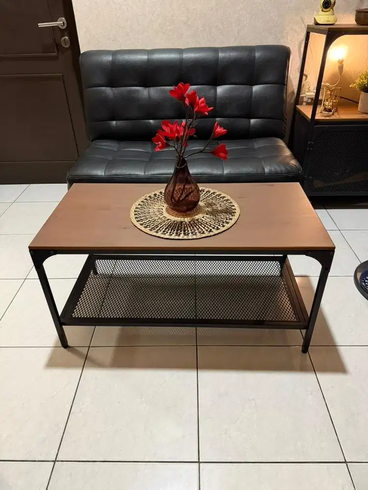 Meja tamu/coffee table IKEA