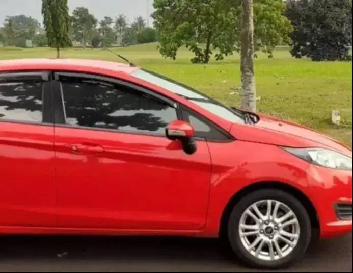 ford fiesta (2013)