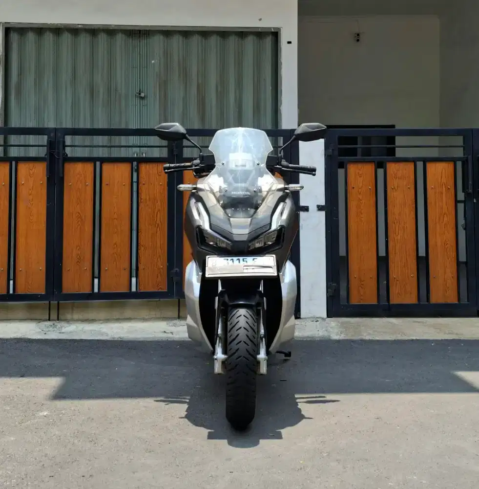 Honda ADV 150 CBS ISS Keyless MULUSSS Pajak Hidup Panjang