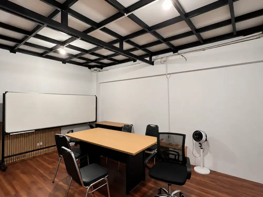 Kantor 2 Lantai ±37,8 m² + Mezanin & Pantry, Tebet Jaksel