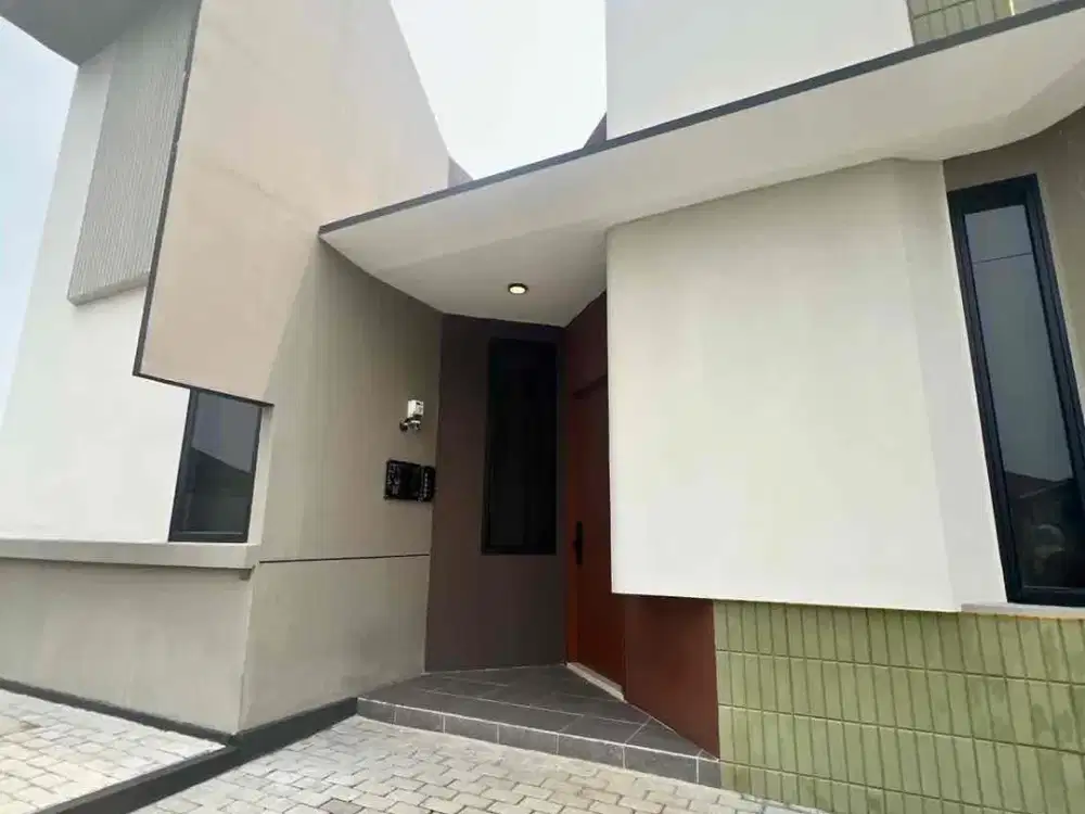 Rumah klasik minimalis Deket Dharmayuda