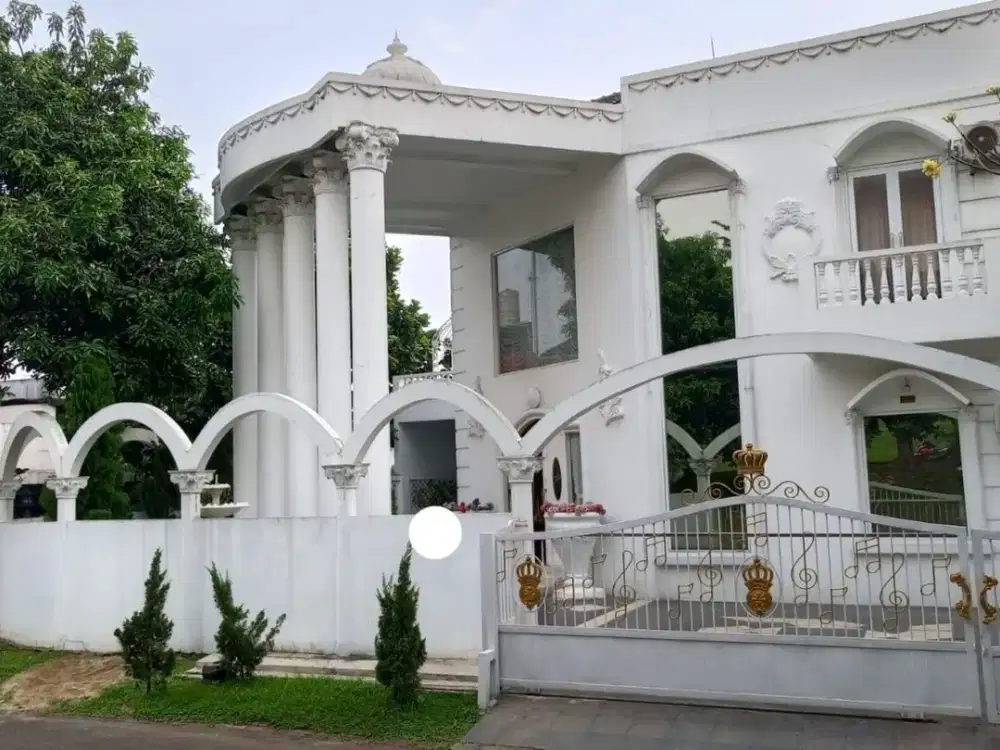 Dijual Rumah Posisi Hoek di Citra Gran Cibubur Siap Huni