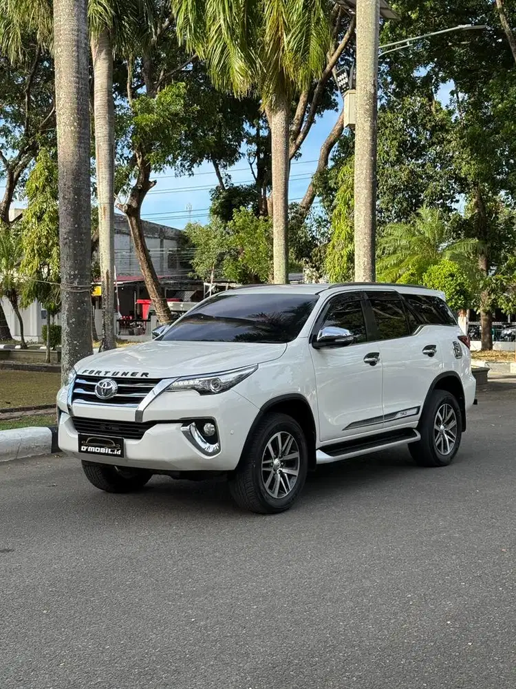 TOYOTA FORTUNER VR-Z 2.4 AT 2017