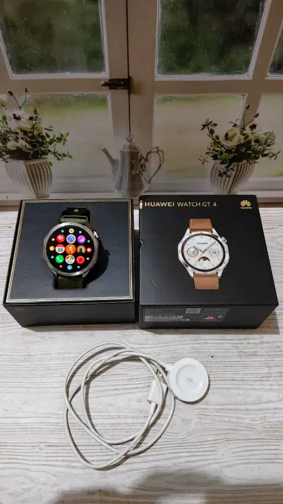 Smartwatch Huawei GT 4 lengkap normal baterai awet