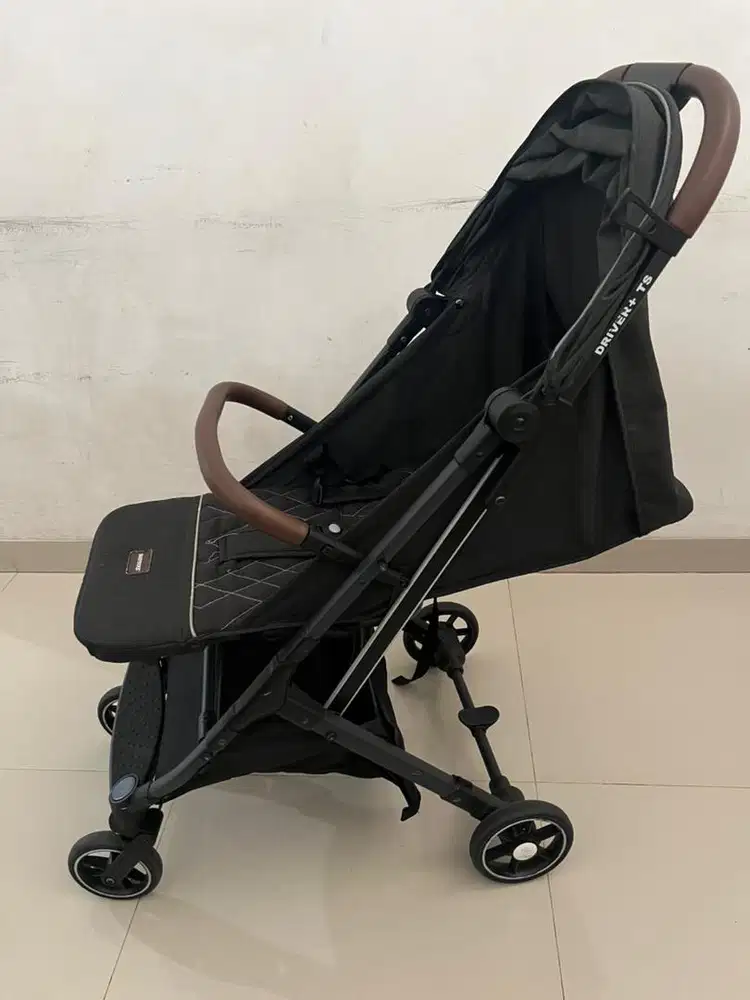 Stroller dan infant carier babydoes (ada minus)