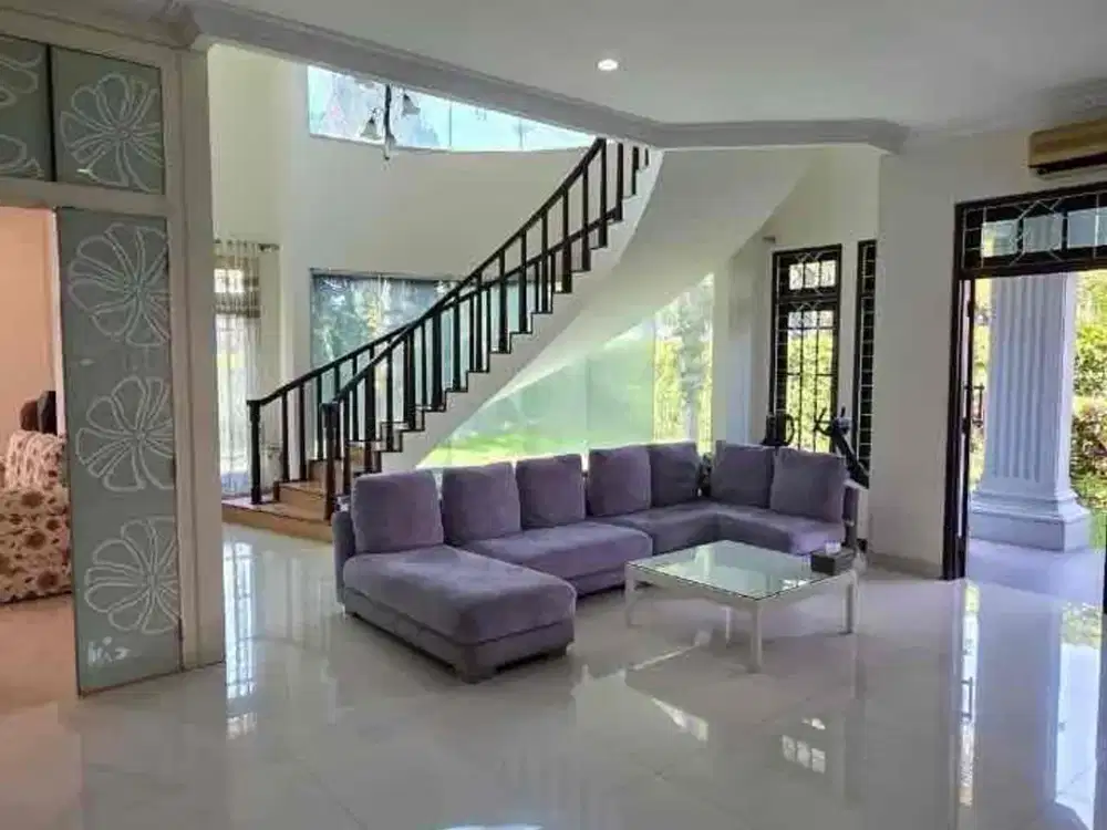 Dijual rumah pakuwon indah surabaya barat