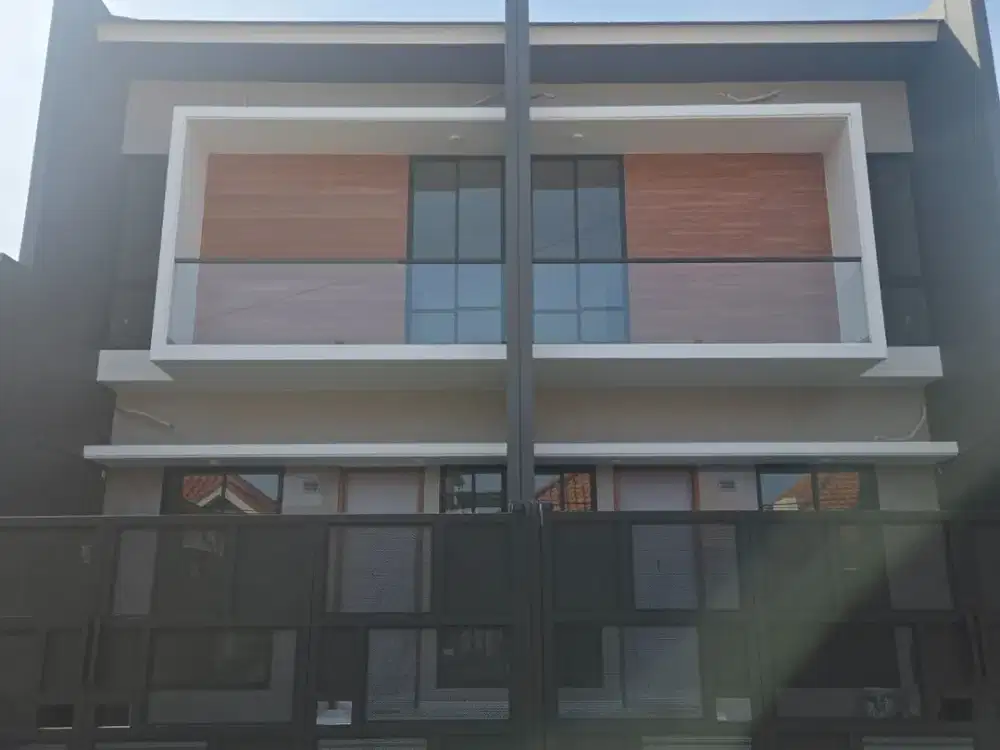 Dijual Rumah Baru Gress Siap Huni di Semalang Indah Wisma Mukti Surabaya Timur