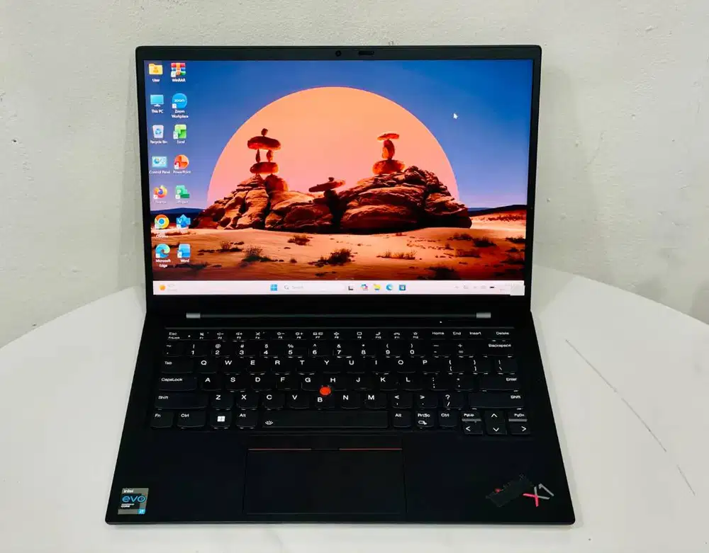 Laptop Lenovo Thinkpad X1 Carbon Core i7-1165G7 Ram 16GB 14inch N-EC