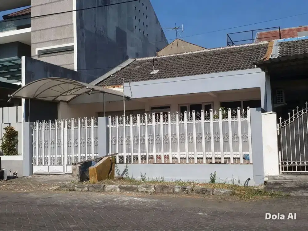 Rumah Wisma Mukti PLN 3500 Watt Row Jln 4 Mobil