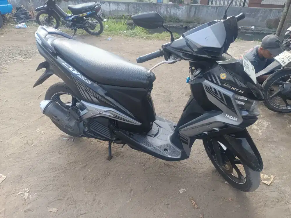 Yamaha Xeon 125 CC