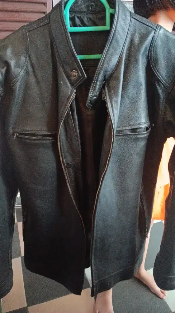 Jaket kulit asli