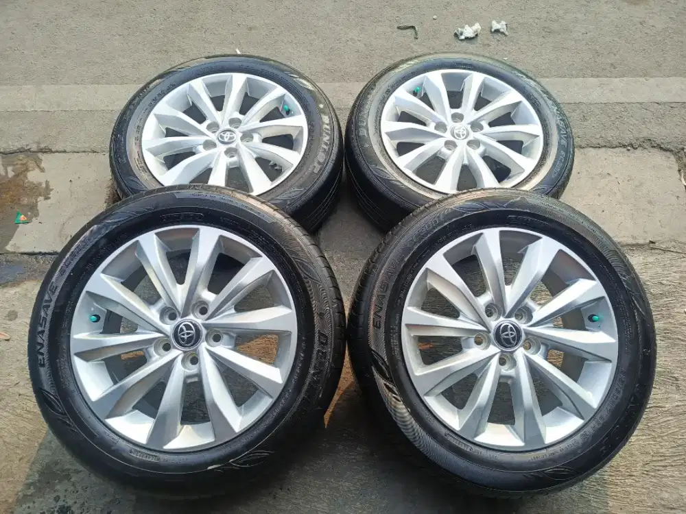 Dijual Velg Original Innova Zenix Tipe V Ring 17 Lebar 6,5in PCD 5×114