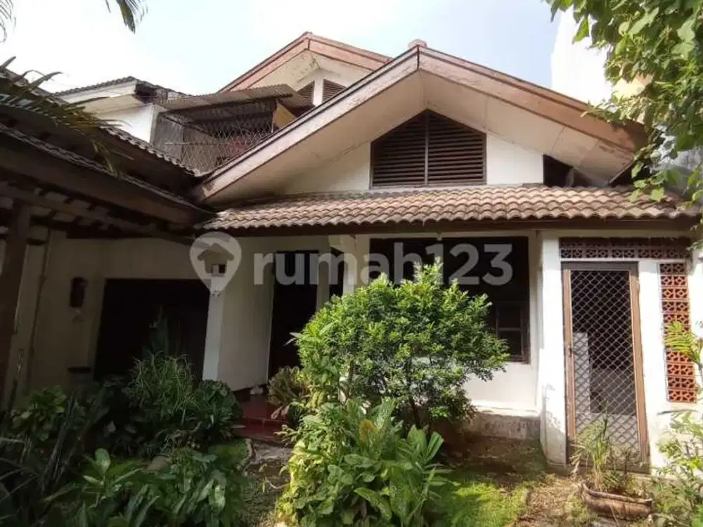 Jual Rumah Asri Bebas Bising di Cipinang Indah