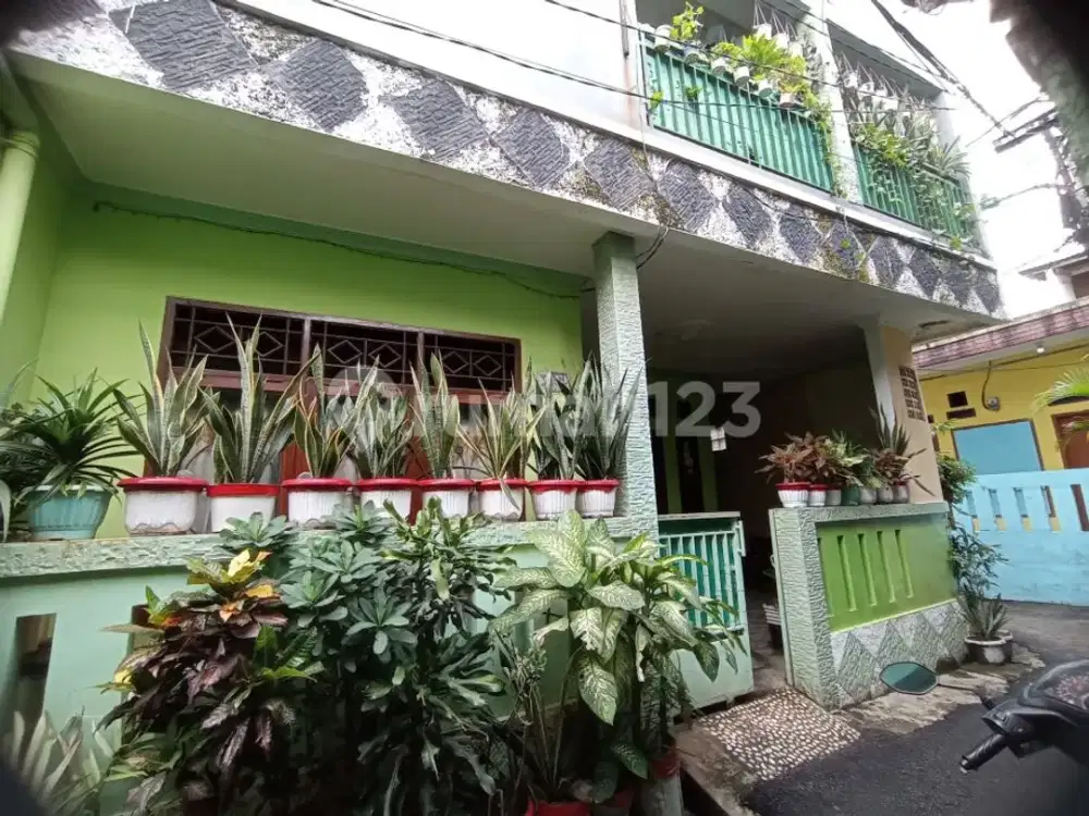 Di Jual Cepat Rumah 2 Lantai Hook di Pulojahe Cakung