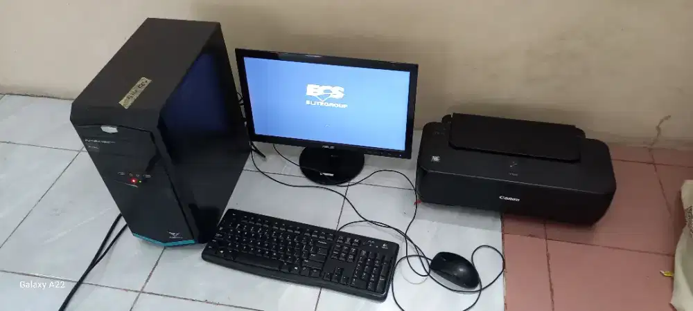 Dijual  1 set komouter dan Printer