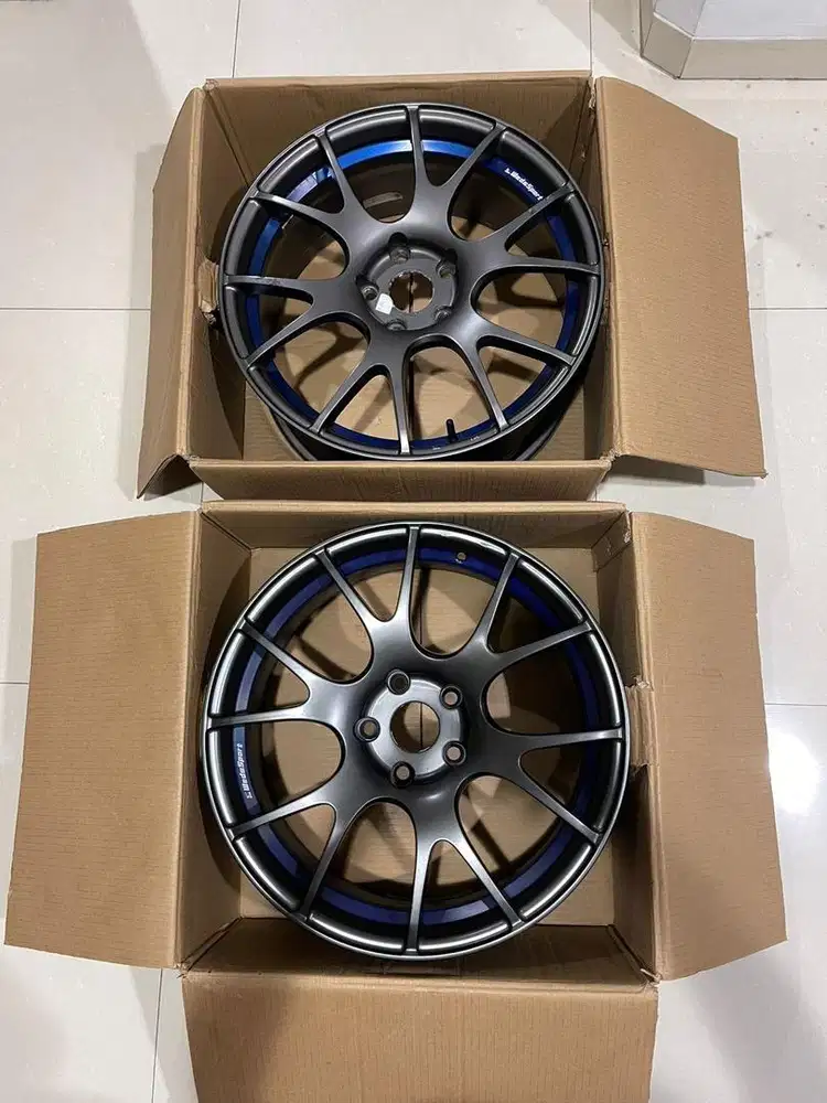 Velg 18, pcd 5x114.3 dan 5x112 lebar 8 rata body