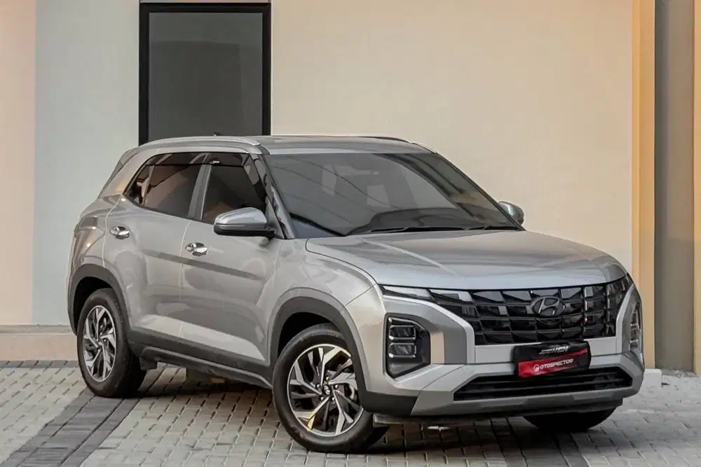 Hyundai Creta 1.5 Style AT Matic 2024 Abu Abu Muda. LOW KM RECORD!!!