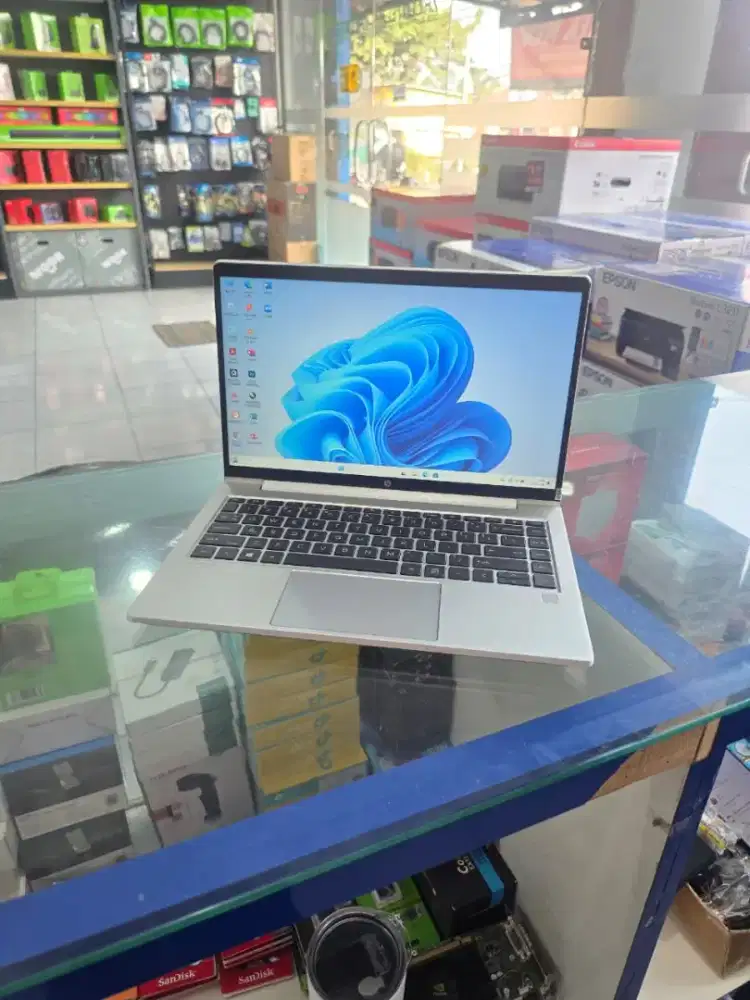 LAPTOP HP PROBOOK RYZEN5 RAM 8GB SSD 256GB