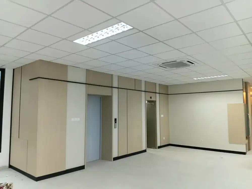 Disewakan cepat office space di danau sunter lantai 4 5 dan 6 ada akses lift dan parkir nego tipis