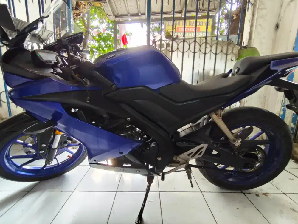 Motor Yamaha R15 V3