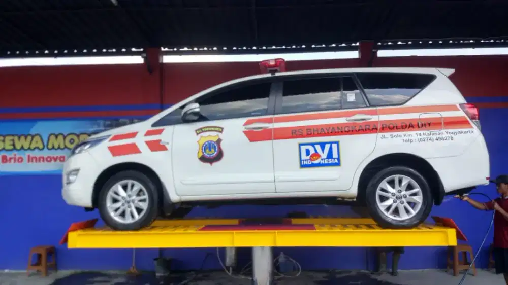 SIAP BANTU PEMASANGAN ALAT CUCI MOBIL HIDROLIK