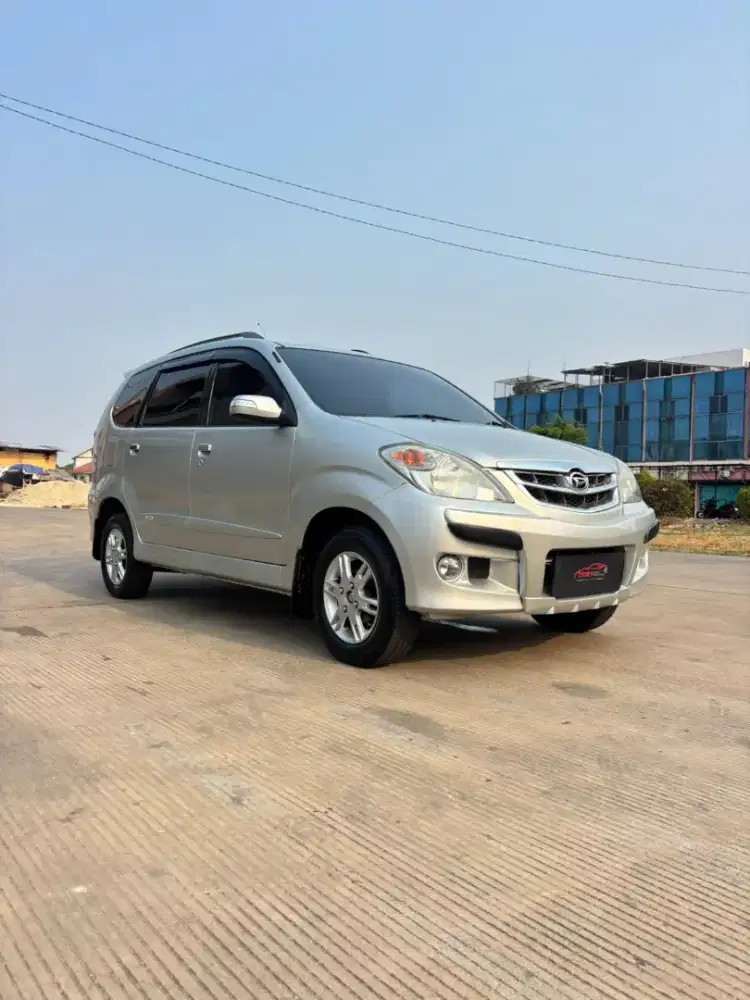 Daihatsu Xenia xi sporty manual 2011 bekas murah