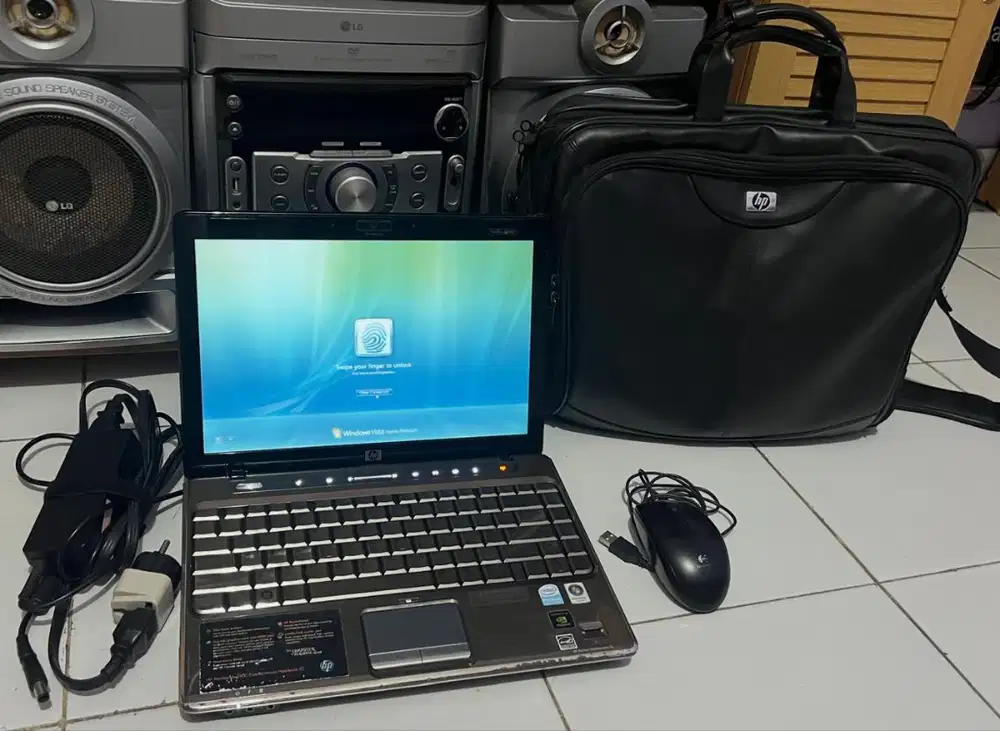 Dijual Laptop HP Pavilion dv3627 RAM 2GB + Tas HP  + Charger + Mouse