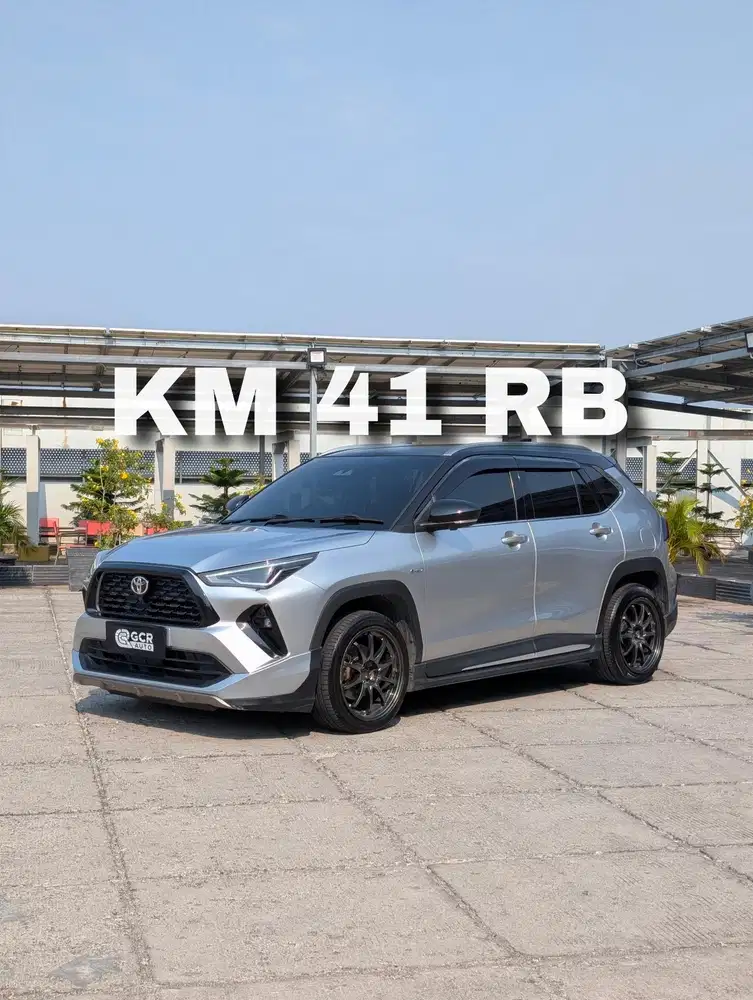• TWO TONE TSS • TOYOTA YARIS CROSS GR HYBRID 2023 / 2024