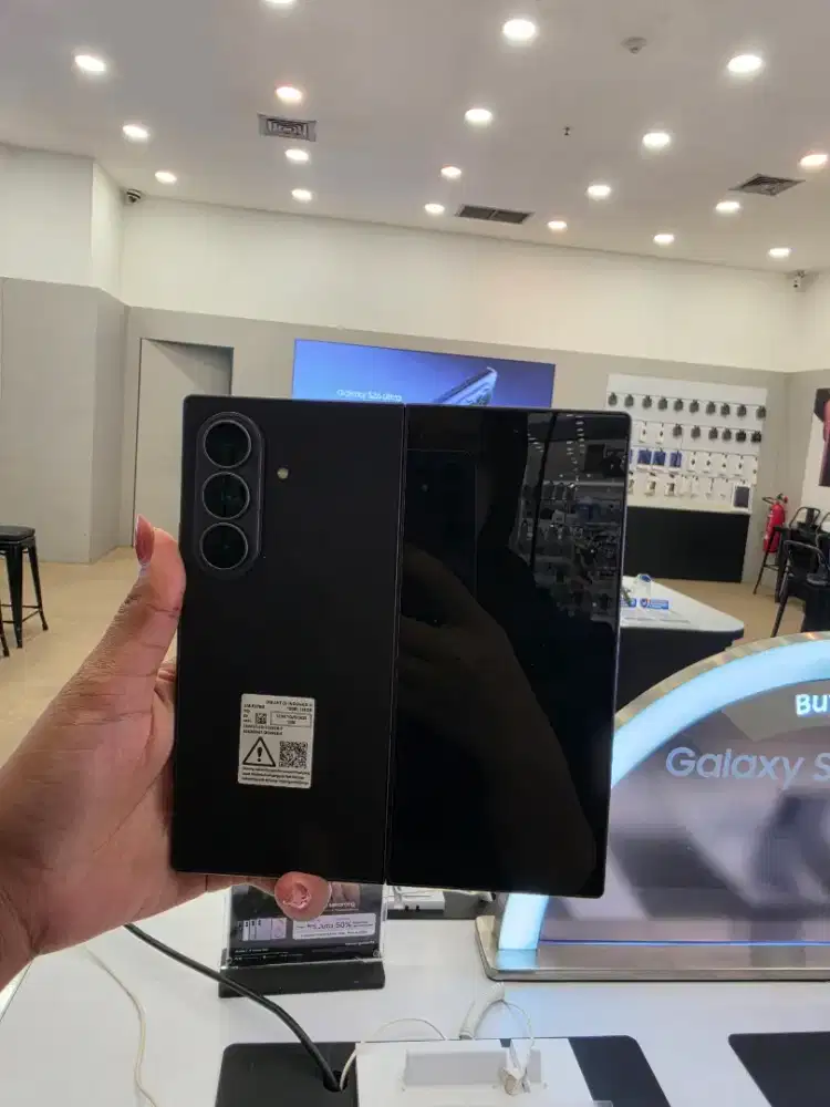 Z FOLD 8 ULTRA GARANSI RESMI