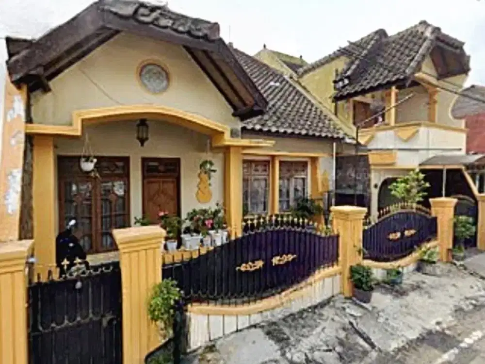Dijual Rumah Siap Huni Terawat di Ikan Paus Blimbing Malang Negotiable