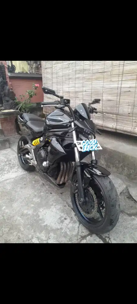 DIJUAL KAWASAKI ER-6N 650 CC – HITAM – SURAT LENGKAP