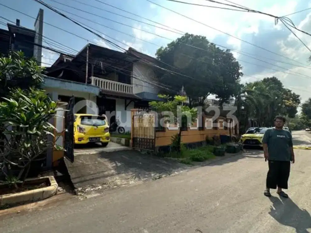 Rumah 2 Lantai Lokasi Strategis di Pondok Kelapa, Jaktim